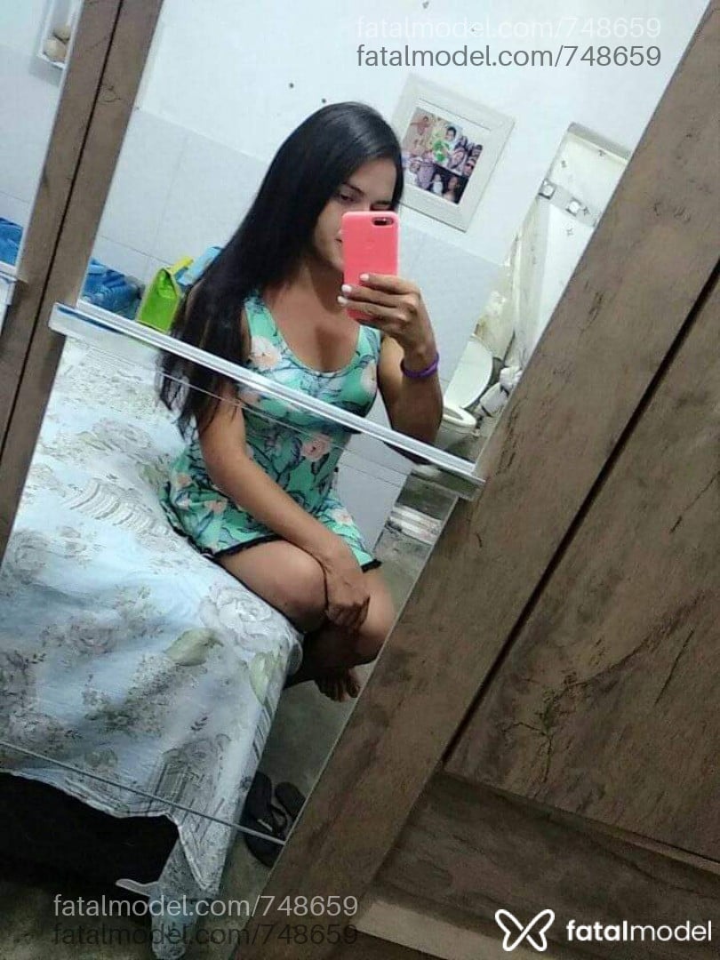Acompanhante mulher trans com cabelo castanho de olhos castanhos em Petrolina - Willyane Santos