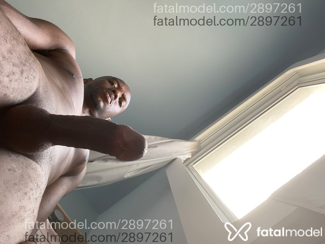 Acompanhante homem morena (o) de olhos pretos em São Paulo Acompanhante homem morena (o) de olhos pretos em São Paulo - Avelino