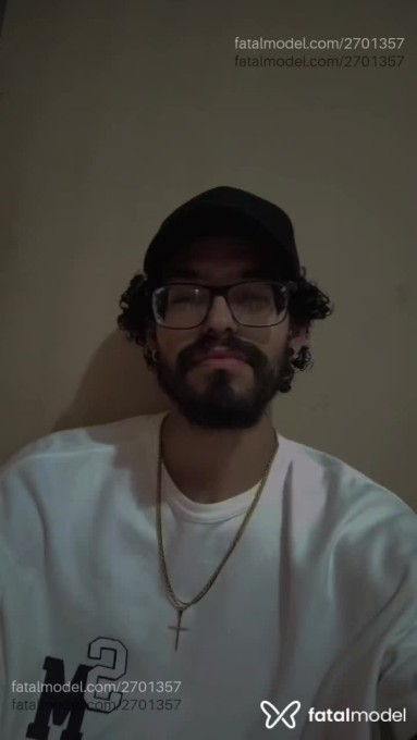 Acompanhante homem com cabelo castanho de olhos castanhos em São Paulo - Diico
