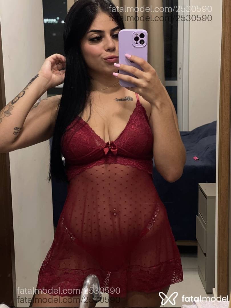Acompanhante mulher morena (o) de olhos pretos - Isa Marchezanni