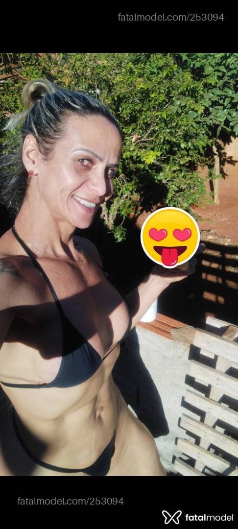 Acompanhante homem trans loira (o) de olhos castanhos em Bebedouro - Natasha
