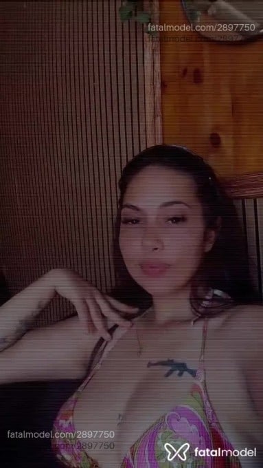 Acompanhante mulher morena (o) de olhos castanhos em Criciúma - Jéssica Lobato
