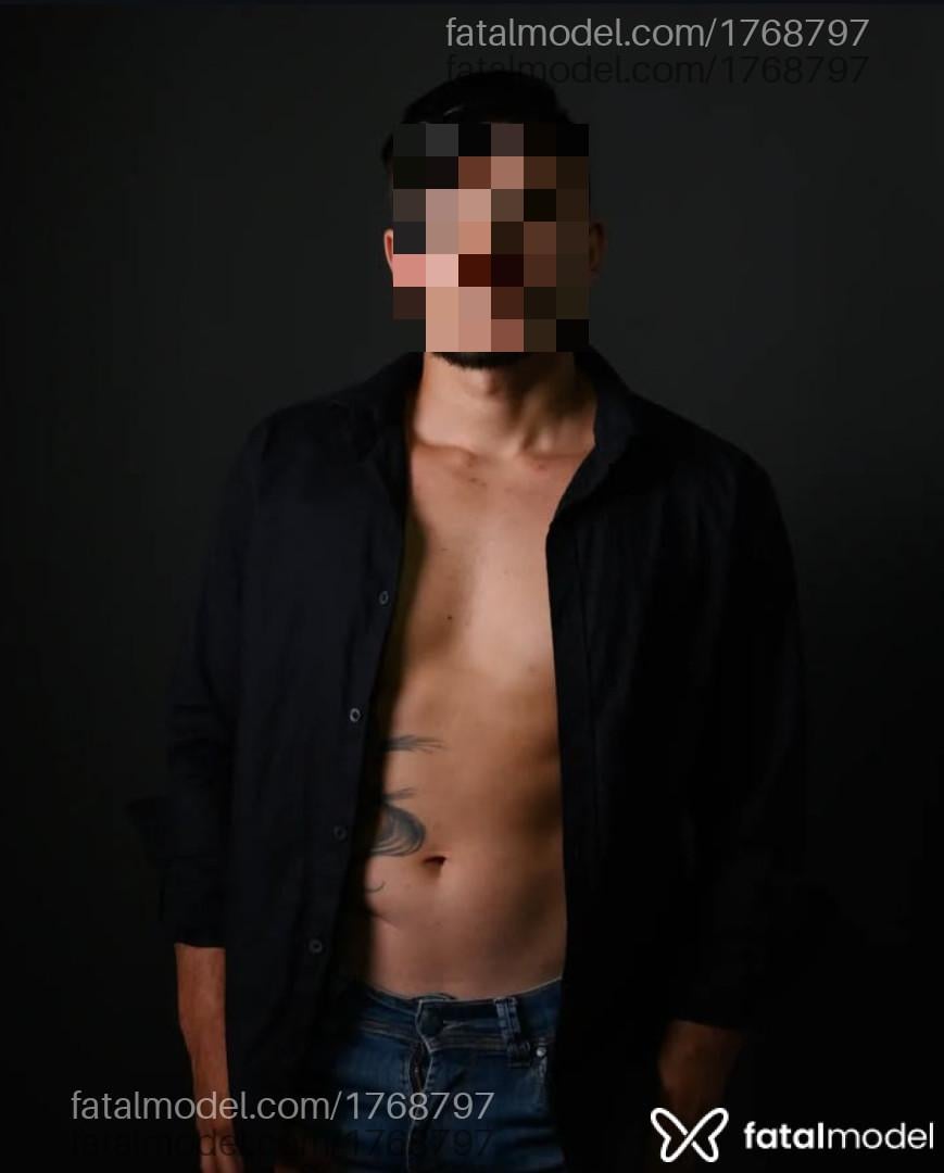 Acompanhante homem morena (o) de olhos castanhos em Santo Ângelo Acompanhante homem morena (o) de olhos castanhos em Santo Ângelo - Tomas