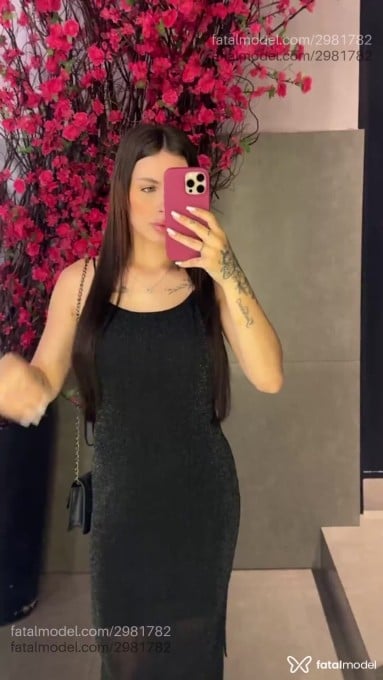 Acompanhante mulher morena (o) de olhos azuis - Manu Rosa