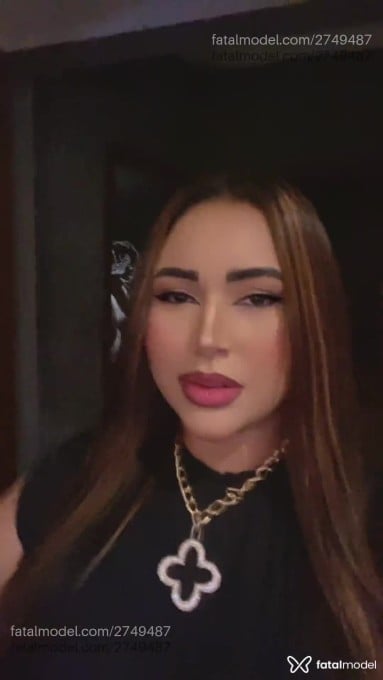 Acompanhante mulher morena (o) de olhos castanhos - Melissa mel