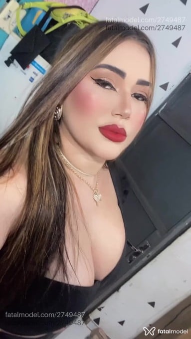 Acompanhante mulher morena (o) de olhos castanhos - Melissa mel