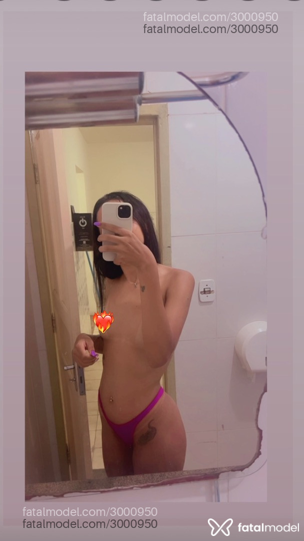 Acompanhante mulher morena (o) de olhos castanhos - Bolzanni Acompanhante mulher morena (o) de olhos castanhos - Bolzanni