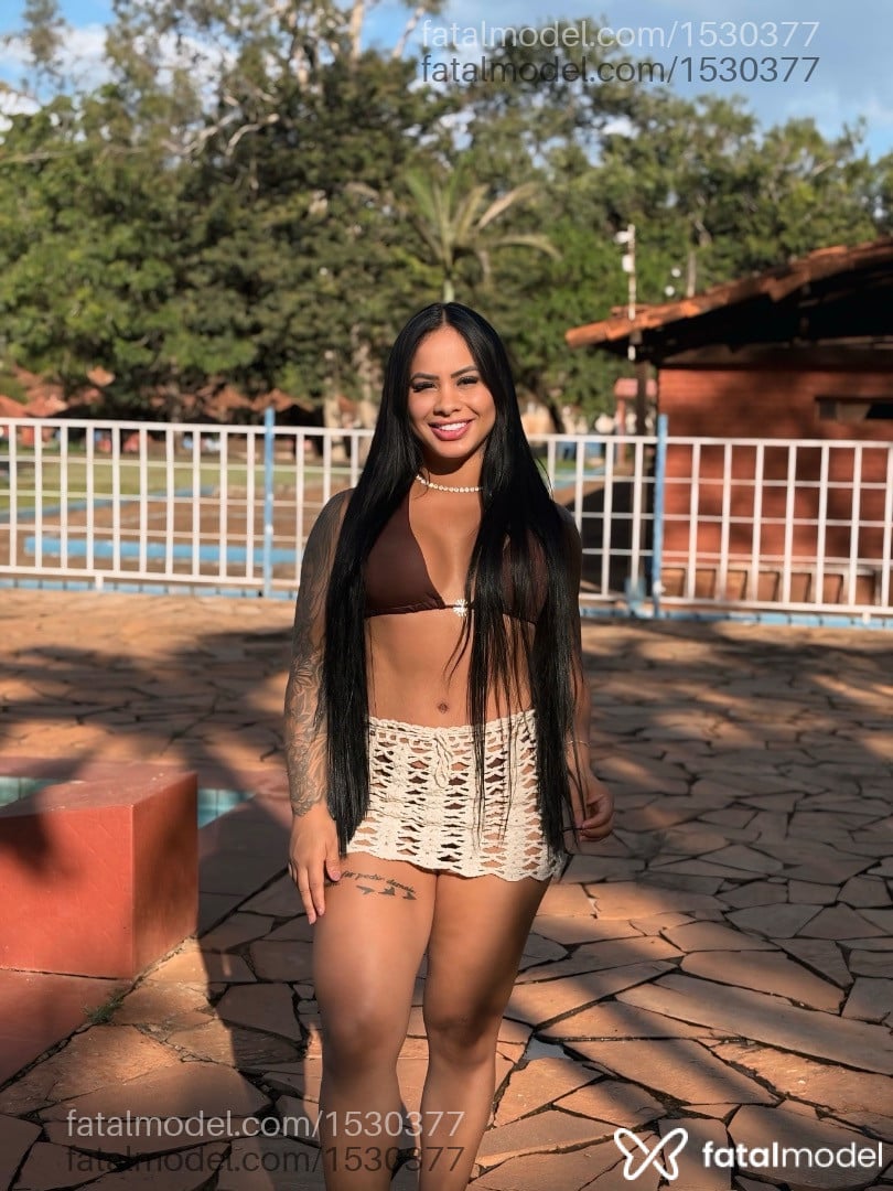 Acompanhante mulher morena (o) de olhos castanhos - Thayna