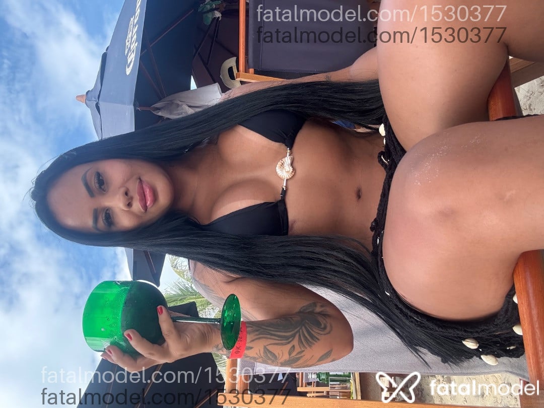 Acompanhante mulher morena (o) de olhos castanhos - Thayna
