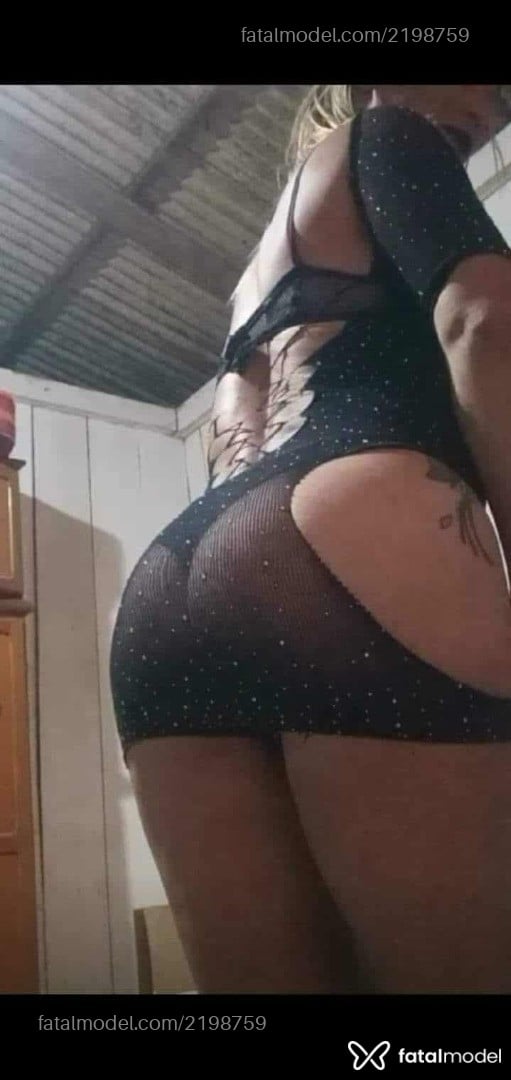 Acompanhante mulher trans loira (o) de olhos castanhos em Pimenta Bueno Acompanhante mulher trans loira (o) de olhos castanhos em Pimenta Bueno - Carla