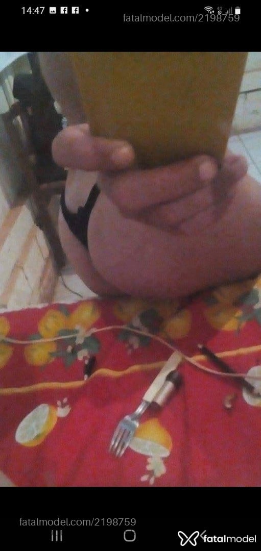 Acompanhante mulher trans loira (o) de olhos castanhos em Pimenta Bueno Acompanhante mulher trans loira (o) de olhos castanhos em Pimenta Bueno - Carla