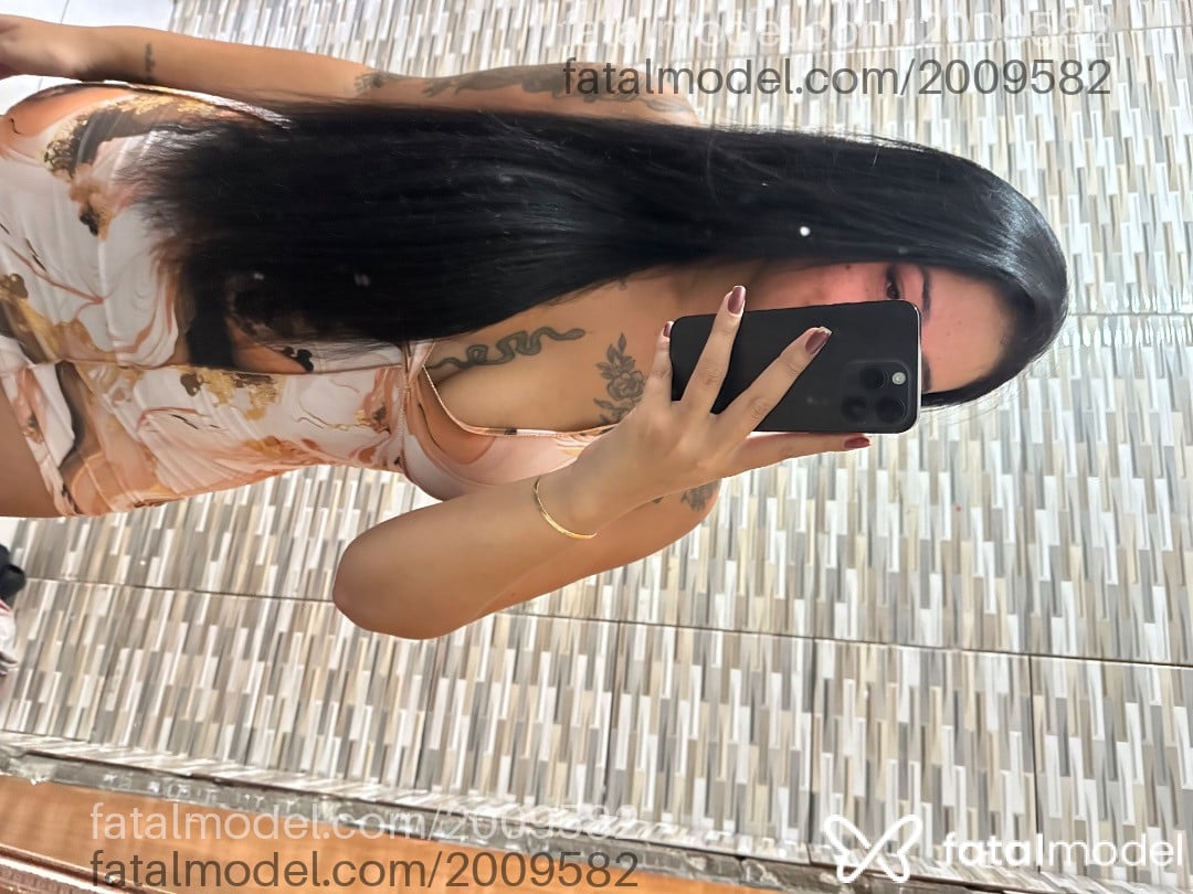 Acompanhante mulher morena (o) de olhos castanhos em Patos de Minas - Bárbara