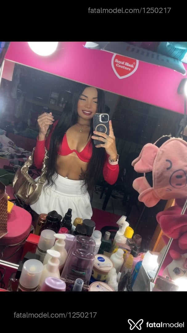 Acompanhante mulher com cabelo castanho de olhos castanhos em Tucumã - Tayna Pereira