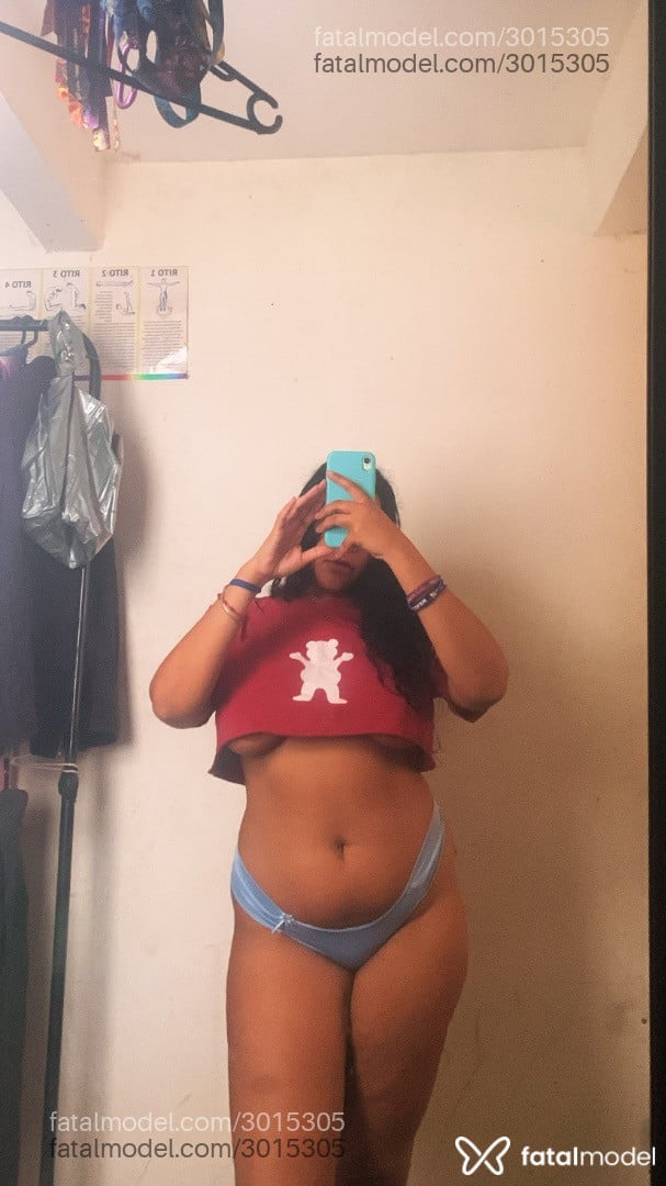 Acompanhante mulher morena (o) de olhos castanhos em São Paulo - Rebecca Xavier