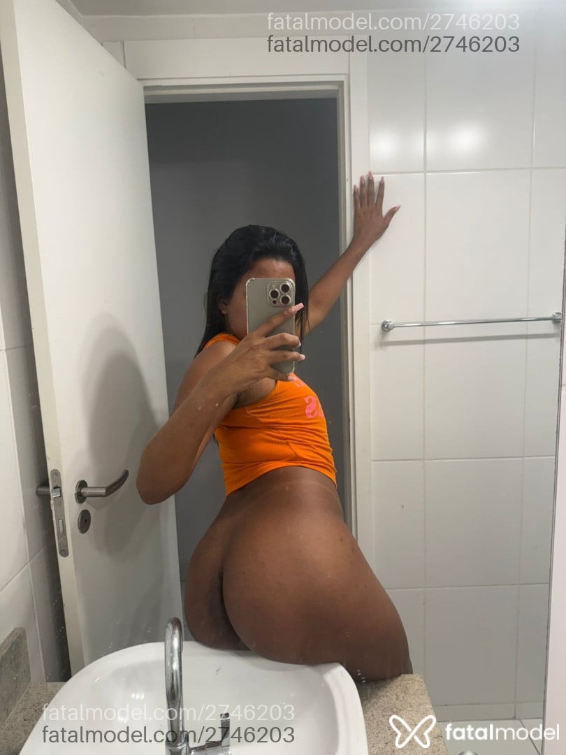 Acompanhante mulher trans morena (o) de olhos castanhos em Rio de Janeiro - Bella Ancelotti