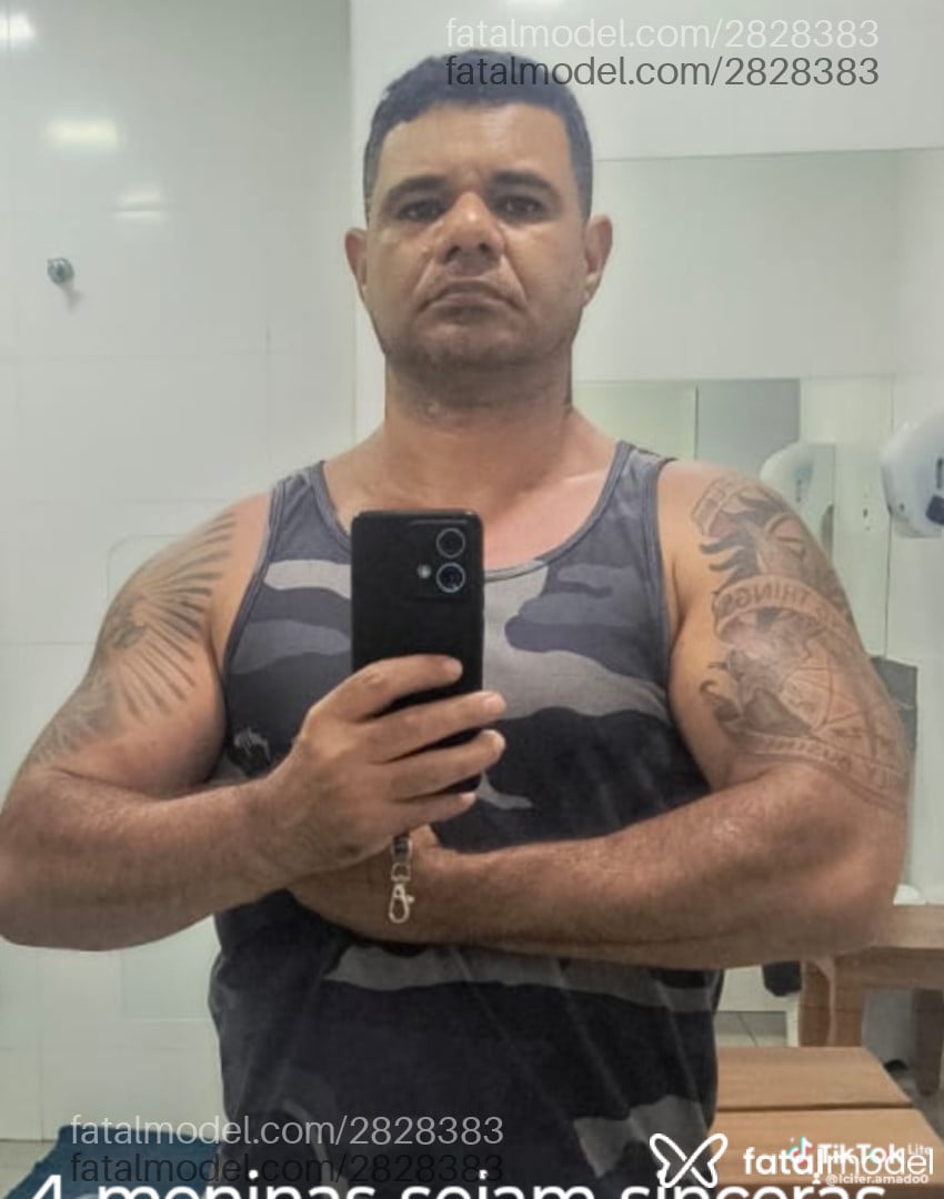 Acompanhante homem morena (o) de olhos pretos em Araras Acompanhante homem morena (o) de olhos pretos em Araras - Gael Oliver