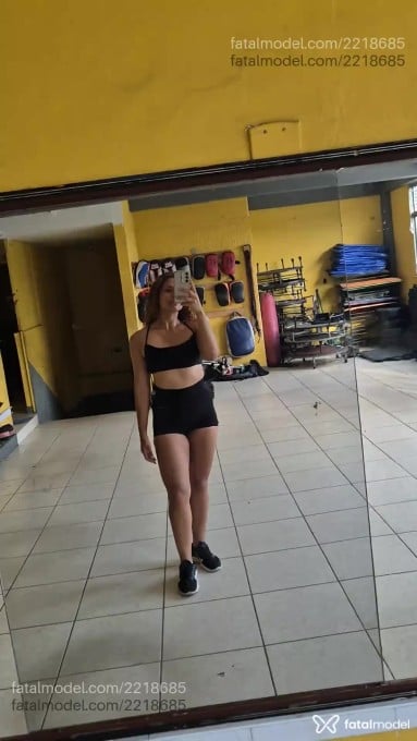 Acompanhante mulher ruiva (o) de olhos castanhos em Rio de Janeiro - Thalia