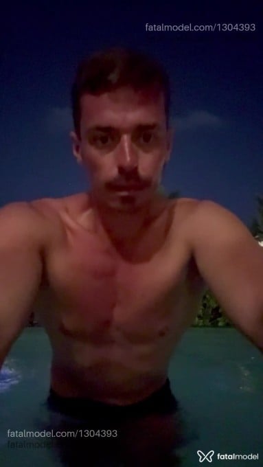 Acompanhante homem morena (o) de olhos castanhos em Porto Alegre - Roberto Pinheiro