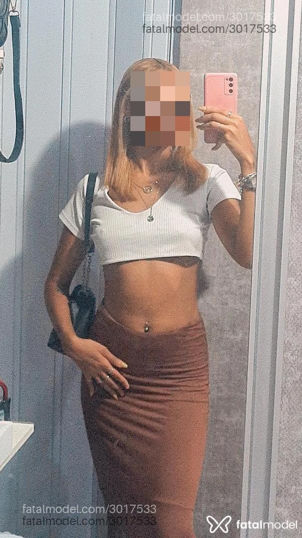 Acompanhante mulher loira (o) de olhos castanhos em Virtual Acompanhante mulher loira (o) de olhos castanhos em Virtual - Renata Santos