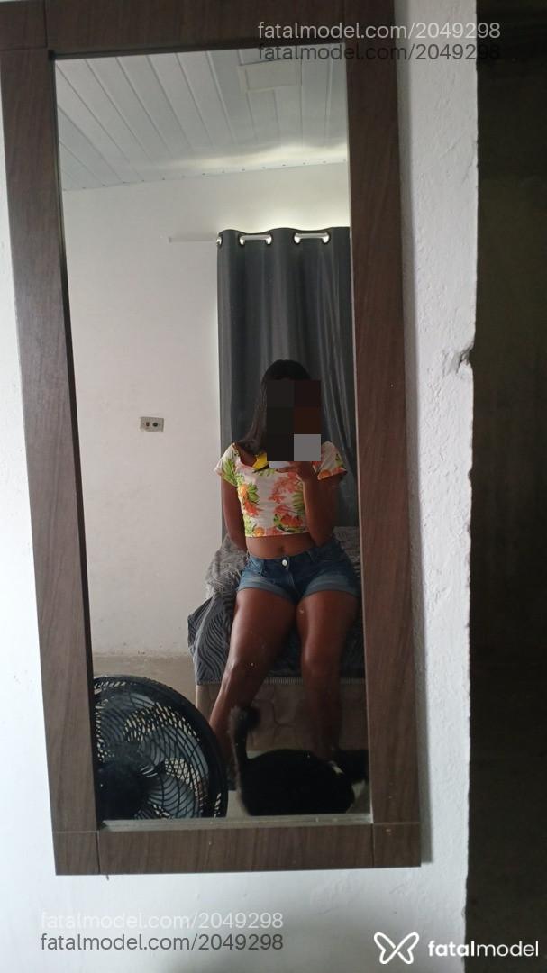 Acompanhante mulher com cabelo castanho de olhos castanhos em Jaboatão dos Guararapes Acompanhante mulher com cabelo castanho de olhos castanhos em Jaboatão dos Guararapes - Cacau