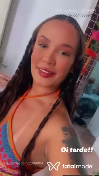 Acompanhante mulher com cabelo castanho de olhos pretos em Rio de Janeiro - Valentina Sales