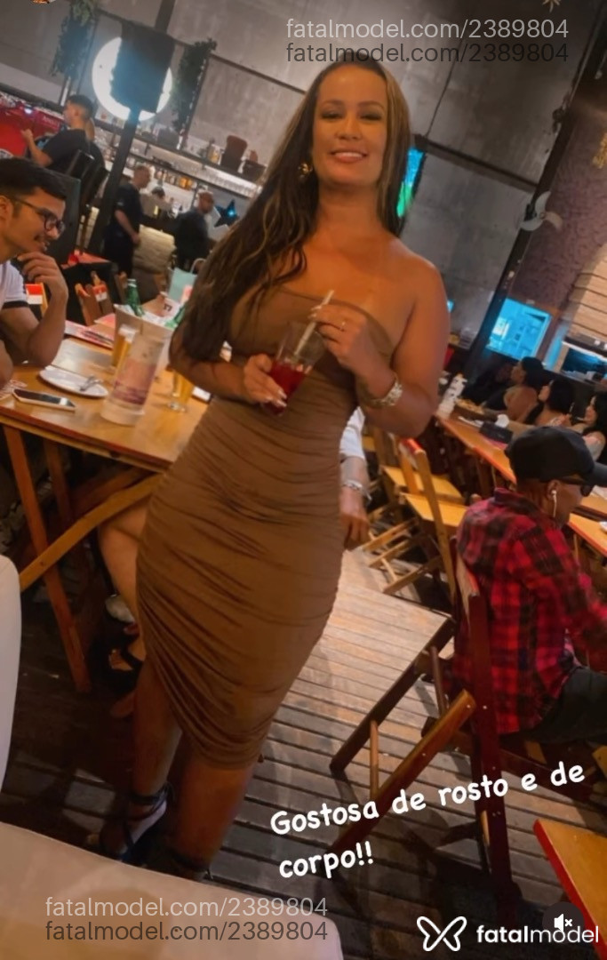 Acompanhante mulher com cabelo castanho de olhos pretos em Rio de Janeiro - Valentina Sales