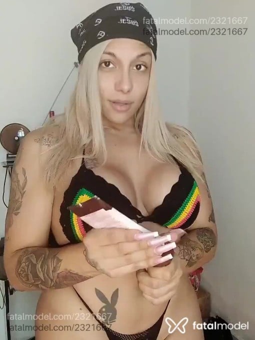 Acompanhante mulher trans loira (o) de olhos castanhos em Belo Horizonte - Karladesejo