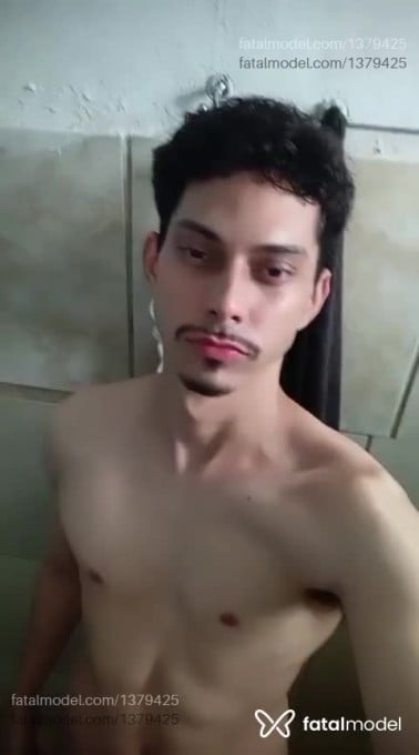 Acompanhante homem morena (o) de olhos pretos - Bigodezx Acompanhante homem morena (o) de olhos pretos - Bigodezx