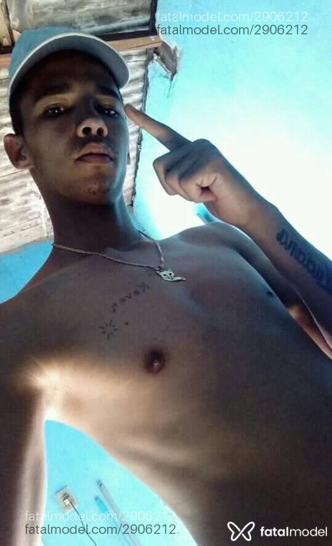 Acompanhante homem com cabelo castanho de olhos castanhos em Cabo Frio - Fuguetinho