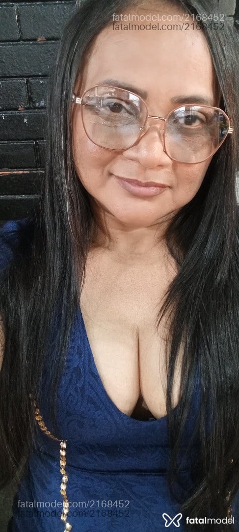 Acompanhante mulher com cabelo castanho de olhos castanhos em Quirinópolis Acompanhante mulher com cabelo castanho de olhos castanhos em Quirinópolis - Franci