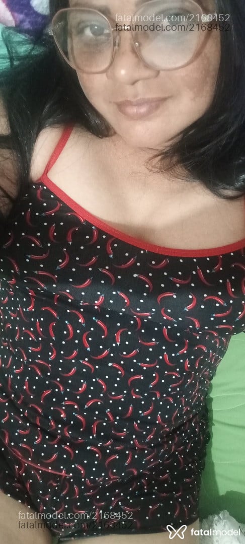 Acompanhante mulher com cabelo castanho de olhos castanhos em Quirinópolis Acompanhante mulher com cabelo castanho de olhos castanhos em Quirinópolis - Franci