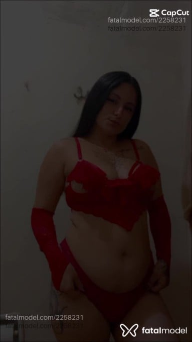 Acompanhante mulher morena (o) de olhos castanhos - Josi Fante
