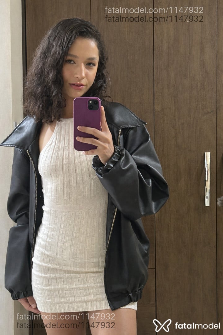 Acompanhante mulher com cabelo castanho de olhos castanhos em Campos dos Goytacazes - Jade Lorenzo