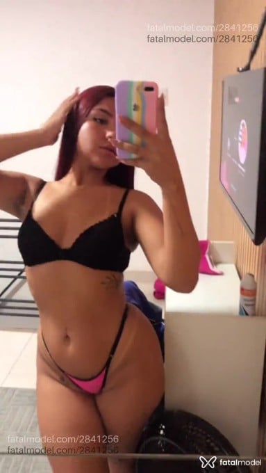 Acompanhante mulher ruiva (o) de olhos castanhos em Rio de Janeiro - Amanda