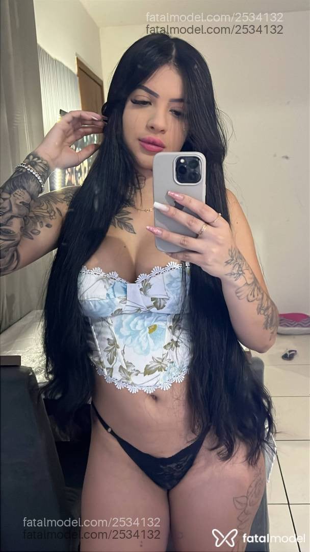 Acompanhante mulher morena (o) de olhos castanhos - Yasmin