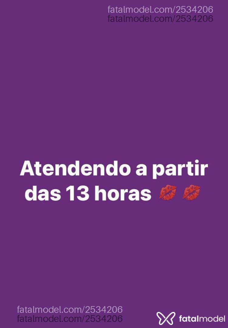 Acompanhante mulher com cabelo castanho de olhos castanhos - Vangpi