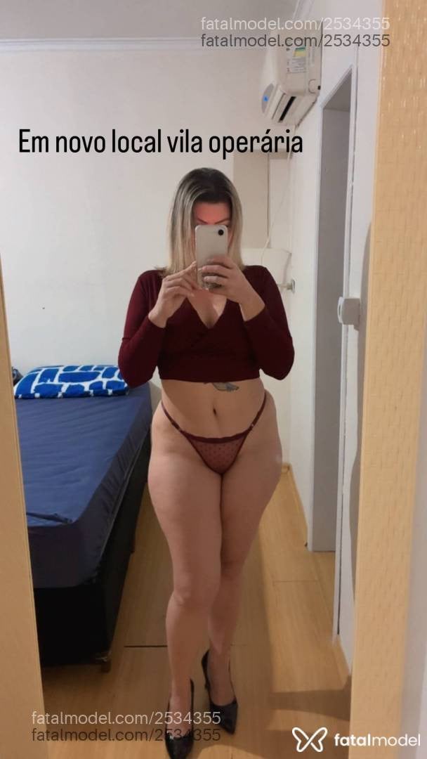 Acompanhante mulher loira (o) de olhos verdes - Karol