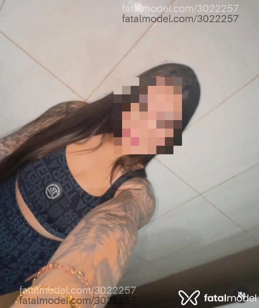 Acompanhante mulher morena (o) de olhos mel - Angel