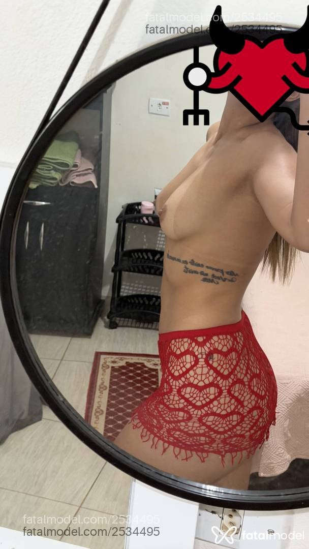 Acompanhante mulher com cabelo castanho de olhos pretos - Jade Antonella