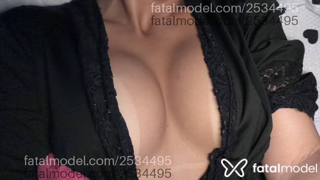 Acompanhante mulher com cabelo castanho de olhos pretos - Jade Antonella