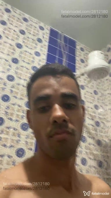 Acompanhante homem morena (o) de olhos castanhos em Uberlândia - Jhey Jhey