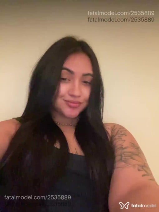 Acompanhante mulher morena (o) de olhos castanhos em Rio das Ostras - Bruna
