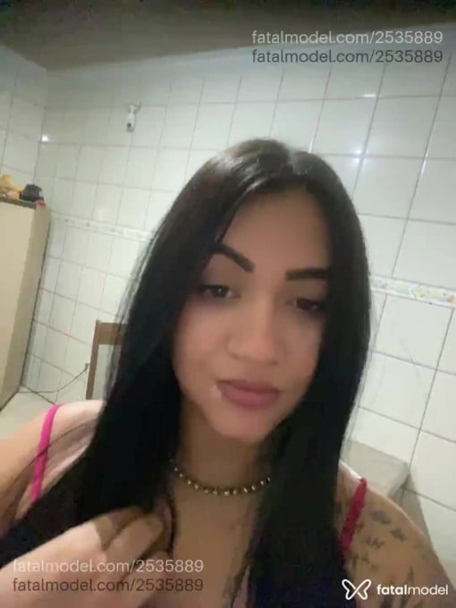 Acompanhante mulher morena (o) de olhos castanhos em Rio das Ostras - Bruna