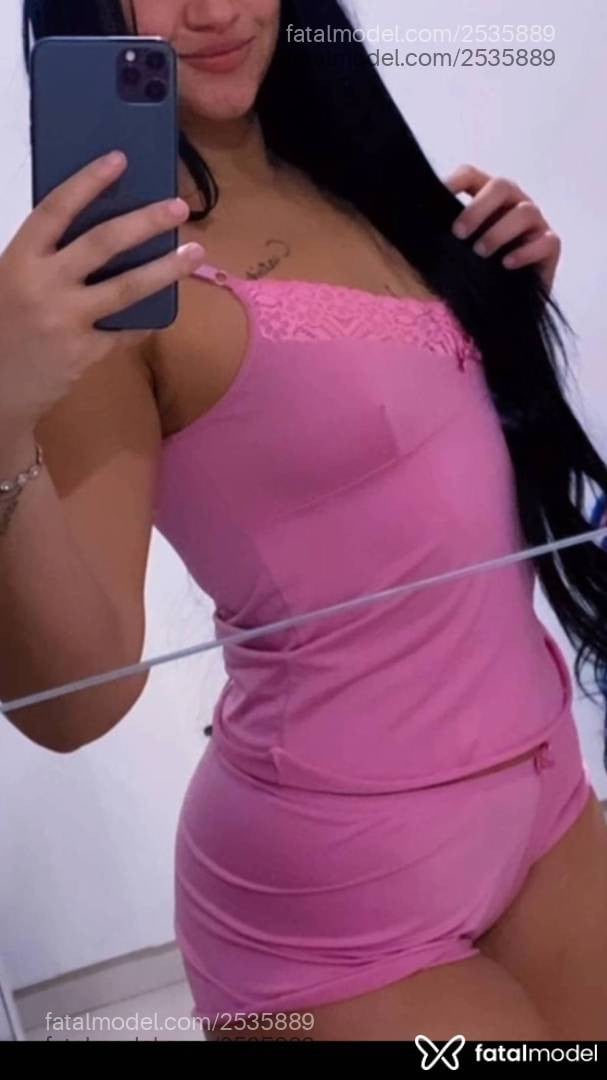 Acompanhante mulher morena (o) de olhos castanhos - Bruna