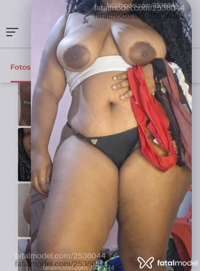 Acompanhante mulher morena (o) de olhos castanhos - Faabi