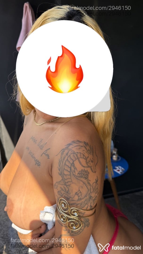 Acompanhante mulher loira (o) de olhos pretos em São Paulo - Larissa