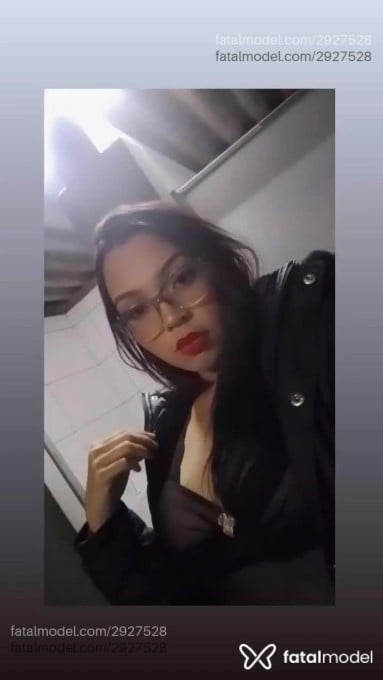 Acompanhante mulher com cabelo castanho de olhos castanhos em Barbacena - Letícia Scomparym