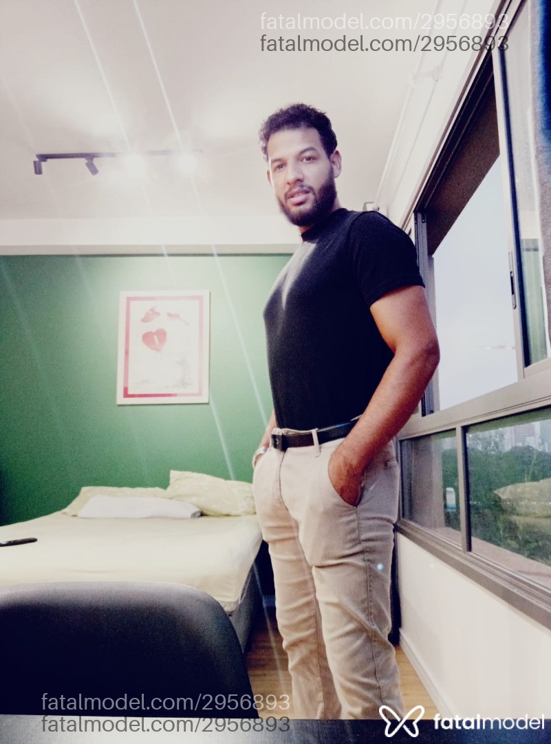 Acompanhante homem morena (o) de olhos pretos em São Paulo - Maycon