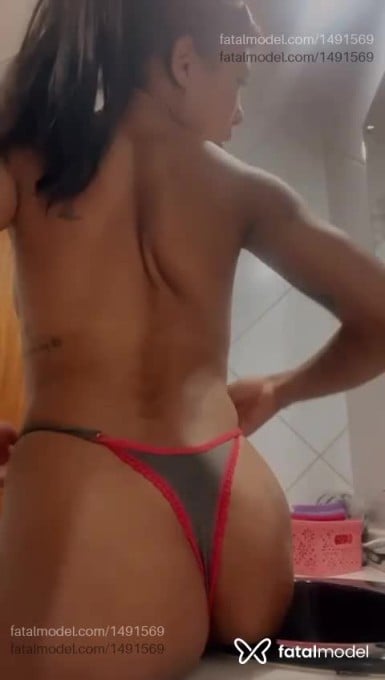 Acompanhante mulher morena (o) de olhos castanhos em Bagé Acompanhante mulher morena (o) de olhos castanhos em Bagé - Valentina Moreira
