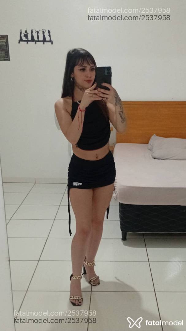 Acompanhante mulher morena (o) de olhos verdes - Gabyy